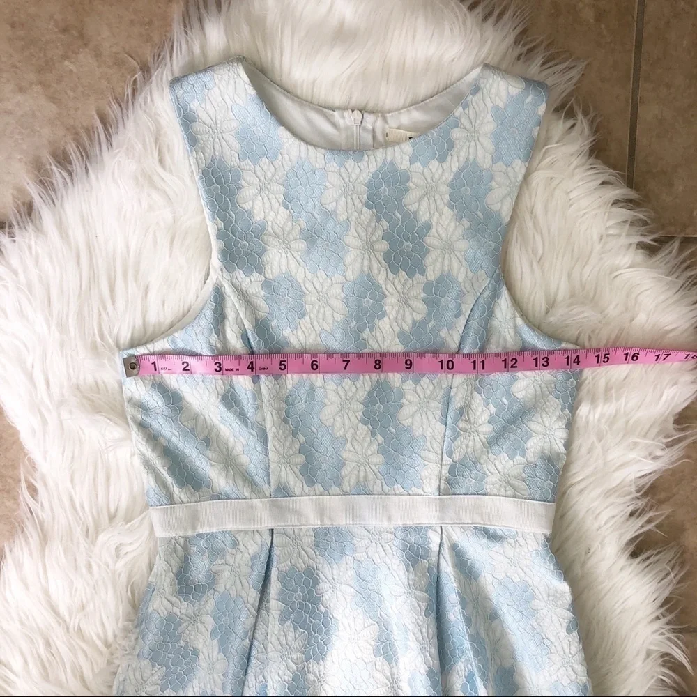 New Francesca’s Tinsley lace sleeveless midi dress